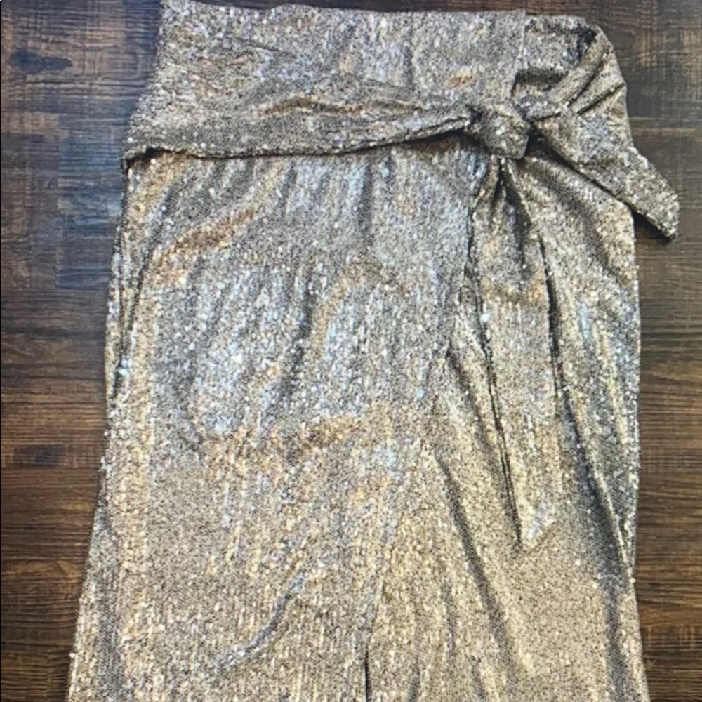 Elegant Silver Sequin Skirt
